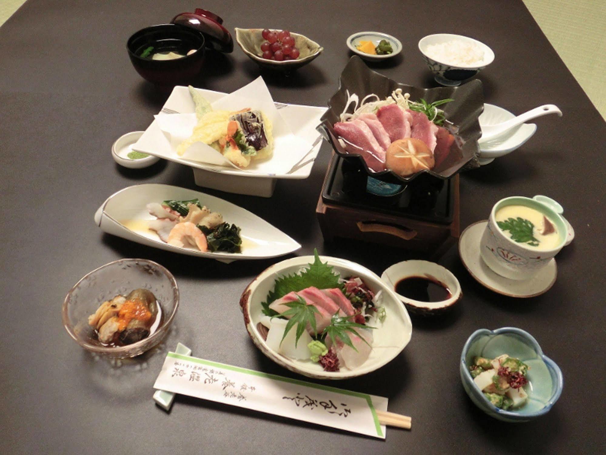 Yourou Onsen Honkan Onomichi Buitenkant foto